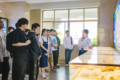 冰球突破豪华版官方网站首届“领航计划”学生骨干培训班顺利举办