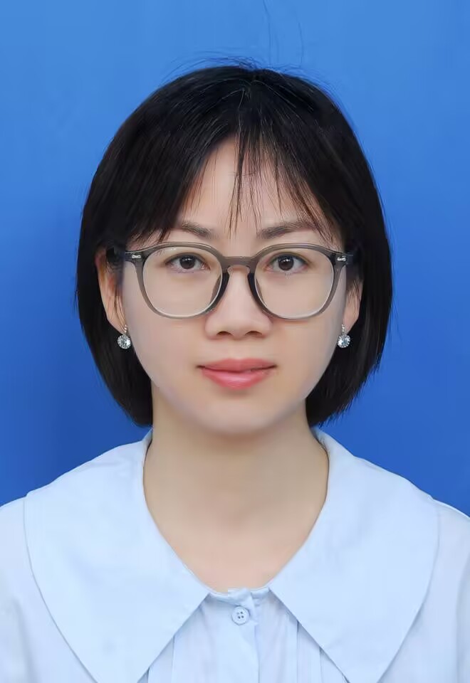 党委副书记、纪委书记 王锐琴