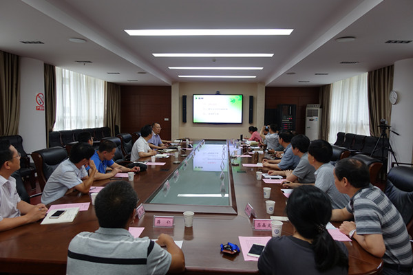 冰球突破豪华版官方网站赴南京部分科研院所交流访问